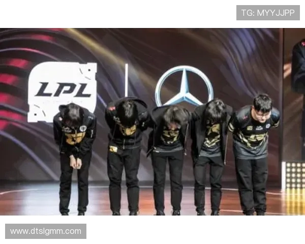 英雄联盟巨献:深入解析RNG战队的技术策略与团队协作秘诀 英雄联盟巨献:深入解析RNG战队的技术策略与团队协作秘诀