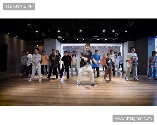 西安街舞队实力飙升引领潮流成就全国街舞新高峰