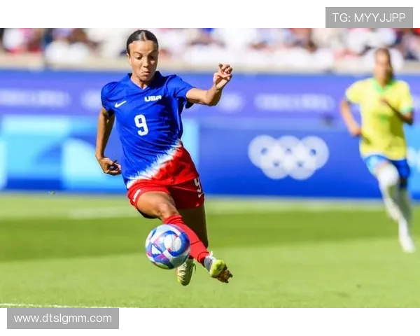 巴西女足与澳大利亚队激战正酣谁能在世界杯舞台上笑到最后 巴西女足与澳大利亚队激战正酣谁能在世界杯舞台上笑到最后